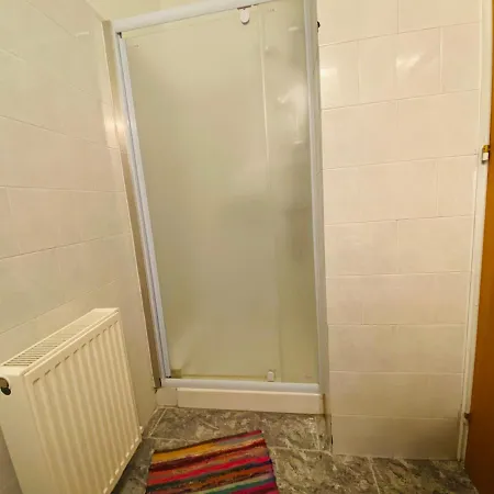 Gaia - 4 Bedroom House In Vilă