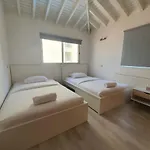 Villa Gaia - 4 Bedroom House In Larnaca