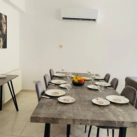 Villa Gaia - 4 Bedroom House In *