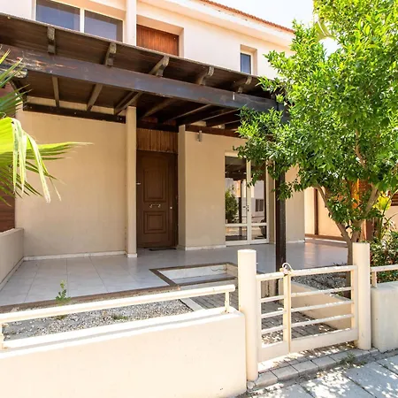 Βίλα Gaia - 4 Bedroom House In *