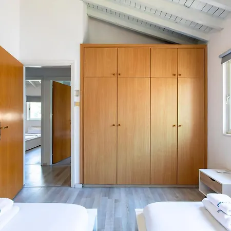 Βίλα Gaia - 4 Bedroom House In