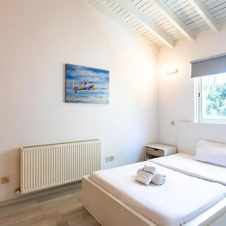Gaia - 4 Bedroom House In Βίλα Λάρνακα