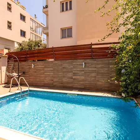 Gaia - 4 Bedroom House In Βίλα